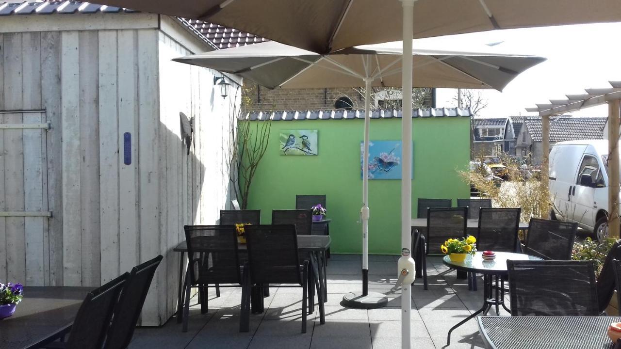 Eetcafe/Pension Nooitgedacht Strijen Экстерьер фото